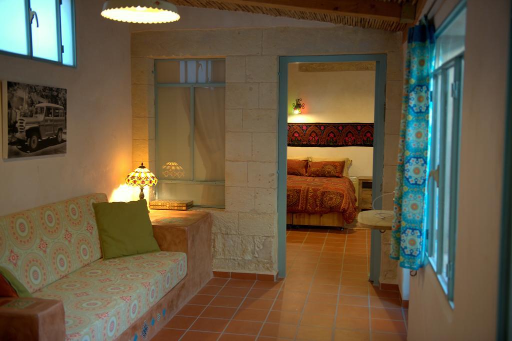 The Well Inn Beerseba Habitación foto